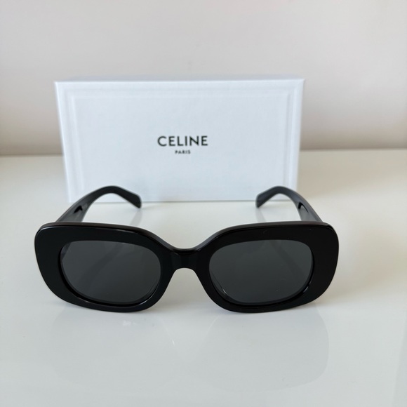 NEW!!! Celine CL40287U 01A black sunglasses Authentic Retail 420$ - Picture 1 of 6